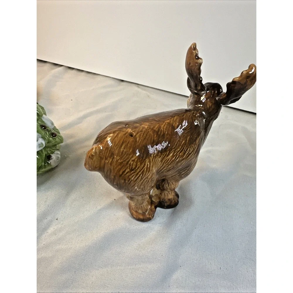 Set of 3 Vintage Holiday Time Ceramic Salt &Pepper Shakers Moose/Tree/Cabin Set